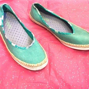 Columbia Teal Canvas Flats